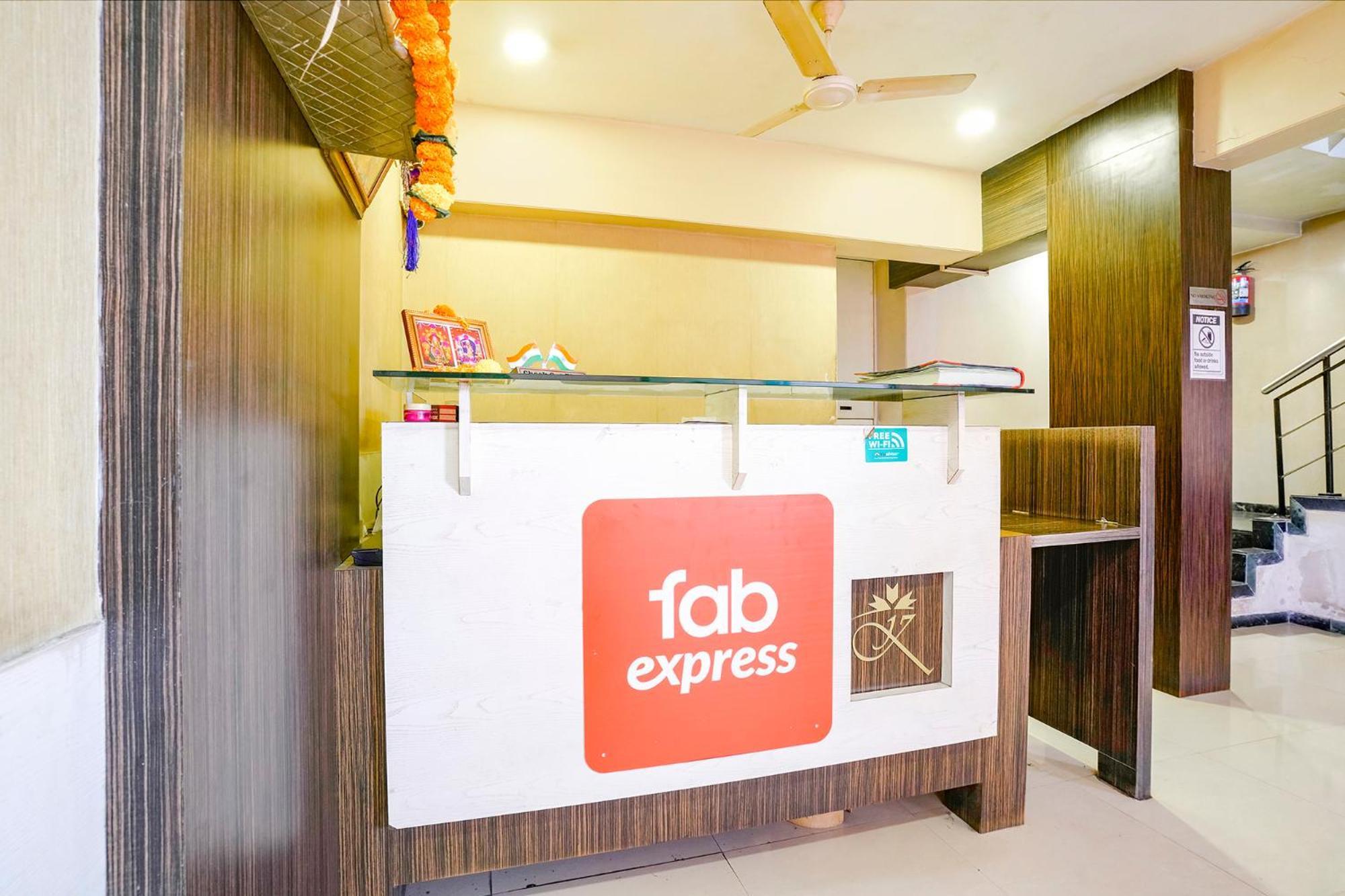 Fabexpress Kuber - Nr Apmc Vashi, Navi Mumbai Hotel Bagian luar foto
